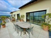 Maison contemporaine avec vue panoramique sur lac 258m²...