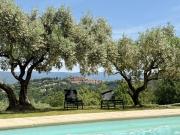 Maison contemporaine avec vues exclusives sur Roussillon...
