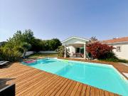 Maison contemporaine de 155 m² avec piscine, suite...