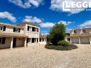 Maison contemporaine, piscine, gîte et double garage à... Maison contemporaine, piscine, gîte et double garage à...
