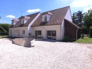 Maison contemporaine rénovée de 210 m2 avec sous sol...