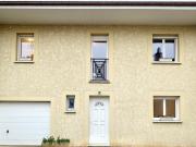 Maison contemporaine sur un terrain clos et piscinable...