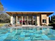 Maison d’architecte bioclimatique avec terrain paysagé...
