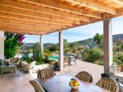 Maison d’un étage avec piscine chauffée et vue 223m²...