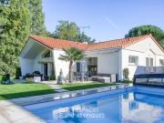 Maison d'architecte à l'environnement bucolique...