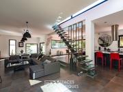 Maison d'architecte avec terrasses et jardin