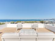 Maison d'architecte en front de mer avec rooftop et...