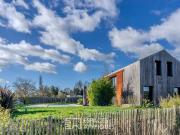 Maison d'architecte entre lumière et design avec piscine