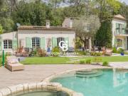 Maison d'architecte lumineuse et paisible à...