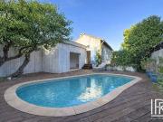 Maison de 10 pièces de luxe en vente à Marseille, France