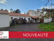 Maison de 11 pièces 268 m2 terrain 10118 m2 à MAREUIL...