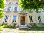 Maison de 11 pièces de luxe en vente à Anneyron, France