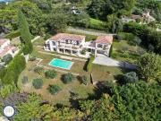 Maison de 12 pièces de luxe en vente à Mougins, France