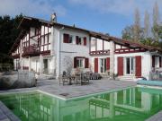 Maison de 12 pièces de luxe en vente à Mouguerre,...