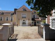 Maison de 15 pièces de luxe en vente à Auxerre, France