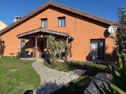 Maison De 219 m2 Avec Jardin 220m² Tauriac