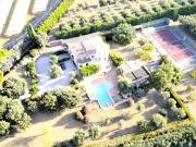 Maison de 30 pièces de luxe en vente à Mondragon, France