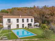 Maison de 4 chambres de luxe en vente à Châteauneuf...