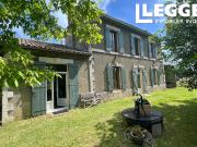 Maison de 4 chambres magnifiquement rénovée avec grange,...