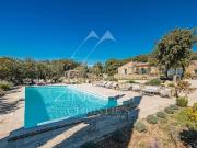 Maison de 5 chambres de luxe en vente à Gordes, Provence...