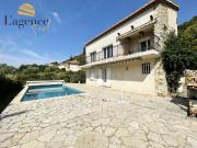 Maison de 5 pièces de luxe en vente à Toulon, France