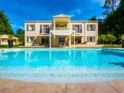 Maison de 6 pièces de luxe en location à Valbonne, France
