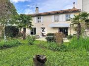 Maison de 6 pièces de luxe en vente à Pons, France