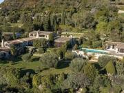 Maison de 6 pièces de luxe en vente à Tourrettes sur...