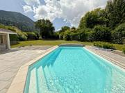 Maison de 8 pièces de 217 m² située à La Tour