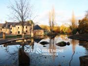 Maison de 8 pièces de luxe en vente à Bourbriac, France