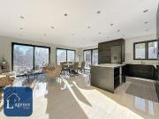 Maison de 8 pièces de luxe en vente à Crozet, France