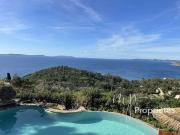 Maison de 8 pièces de luxe en vente à Rayol Canadel sur...