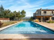 Maison de 9 pièces de luxe en vente à Fuveau, France