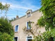 Maison de bourg au coeur d'un village pittoresque...