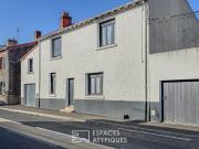 Maison de bourg au Pallet avec son jardin intimiste Maison de bourg au Pallet avec son jardin intimiste