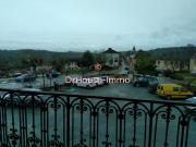 Maison de bourg avec bel emplacement