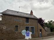 Maison de bourg avec petit terrain
