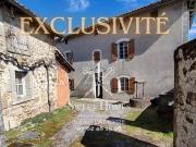 Maison de bourg en pierres