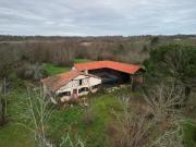 Ferme gasconne rénovée avec gîte indépendant dans un...