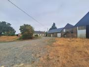 Maison de campagne avec dépendances et grand terrain