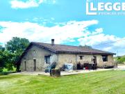 Maison de campagne plan pied, en pierre avec 3 chambres...