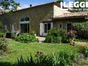 Maison de caractère, au calme dans un petit hameau, avec...