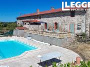 Maison de caractère à proximité de la ville historique...