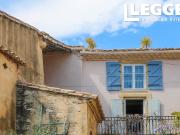 Maison de caractère avec 4 chambres 212 m², petit jardin...