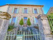 Maison de caractère avec grange et terrain