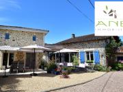 Maison de caractère avec piscine et dépendances 157m²...