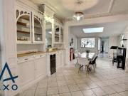 Maison de Caractère de 6 pièces et de 139 m² de SH sur...