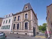Maison de caractère transformée en bureaux haut de gamme