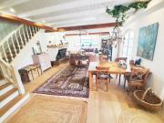 Maison de charme avec piscine, garage et atelier