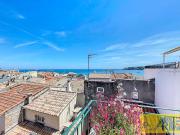 Maison de charme avec terrasse et toit terrasse vue mer e